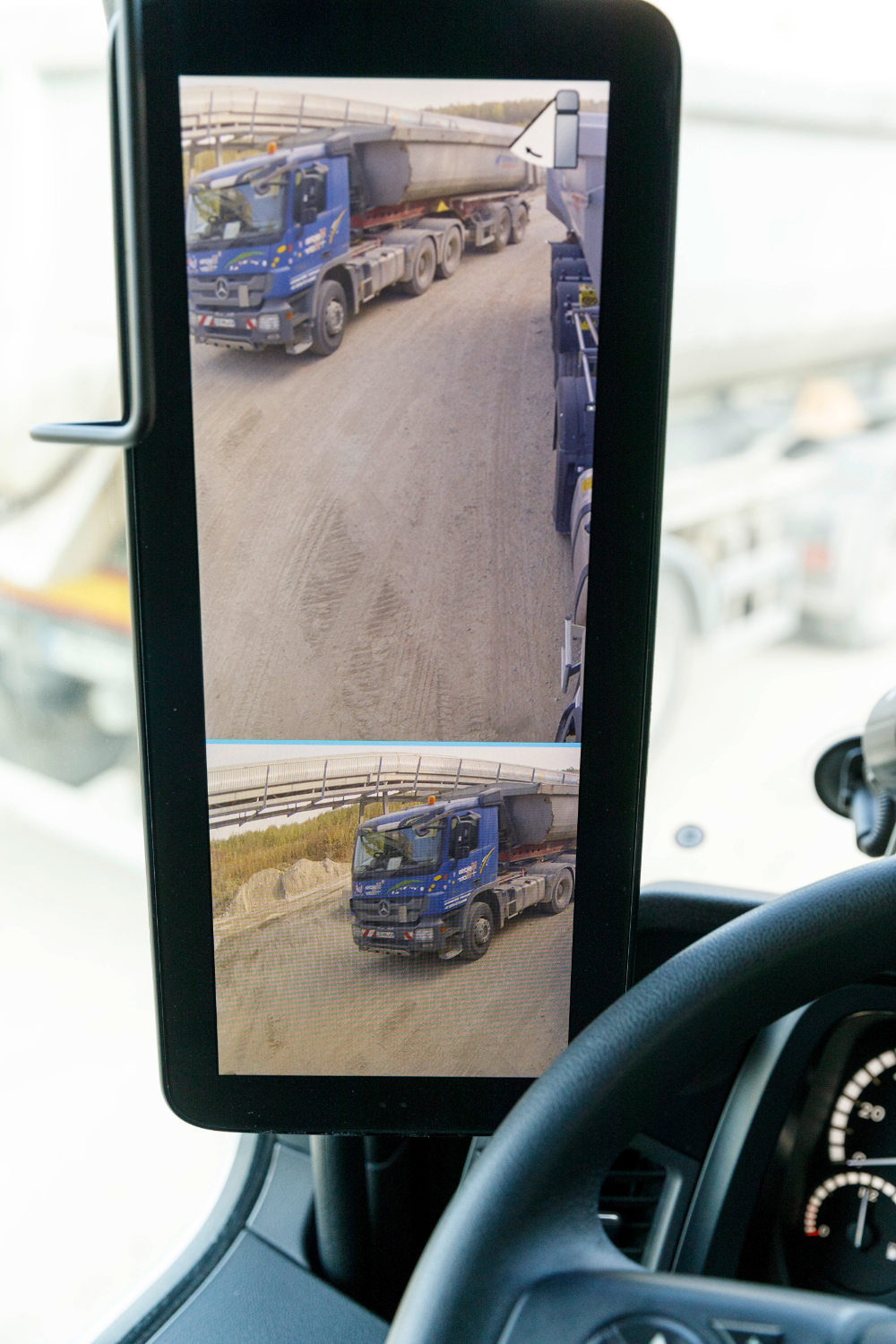 Zijspiegels worden tegenwoordig vervangen door camera’s, waarvan de beelden op schermen aan de binnenkant worden getoond
