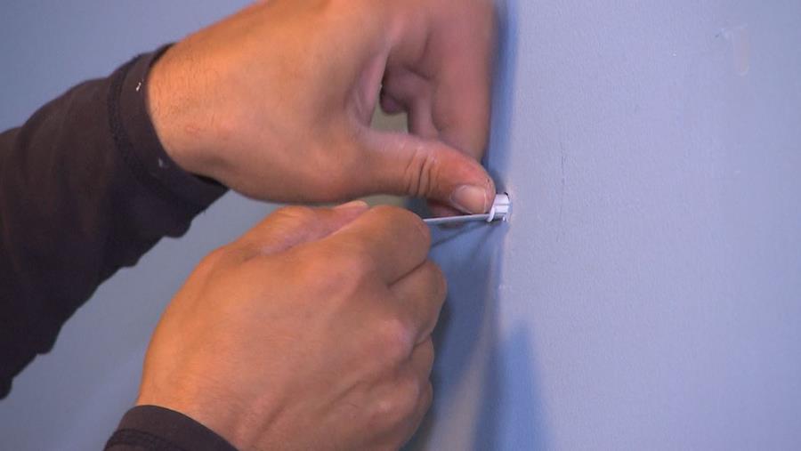Pourquoi les chevilles ne tiennent-elles pas dans votre mur? 6 causes et solutions