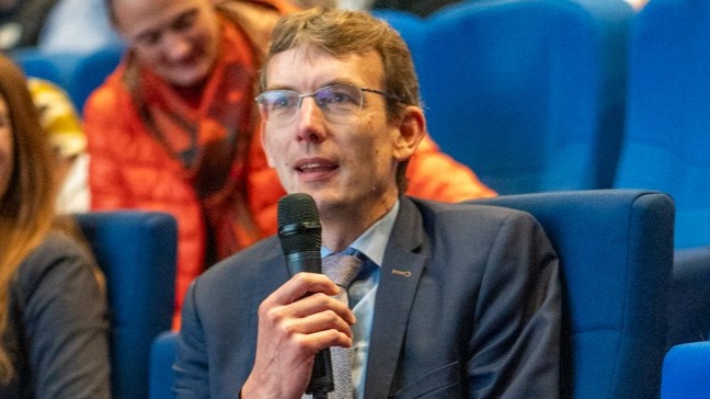 Vandenbroucke verdedigt diversiteit aan praktijk- en financieringsvormen