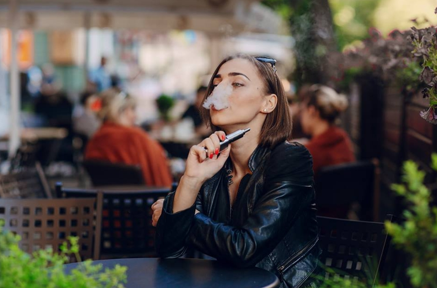 Nouvelles règles contre le tabagisme et le vapotage