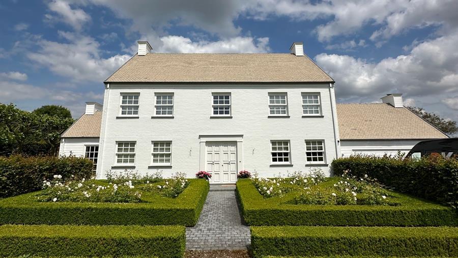 Construction solide à ossature bois entièrement rénovée