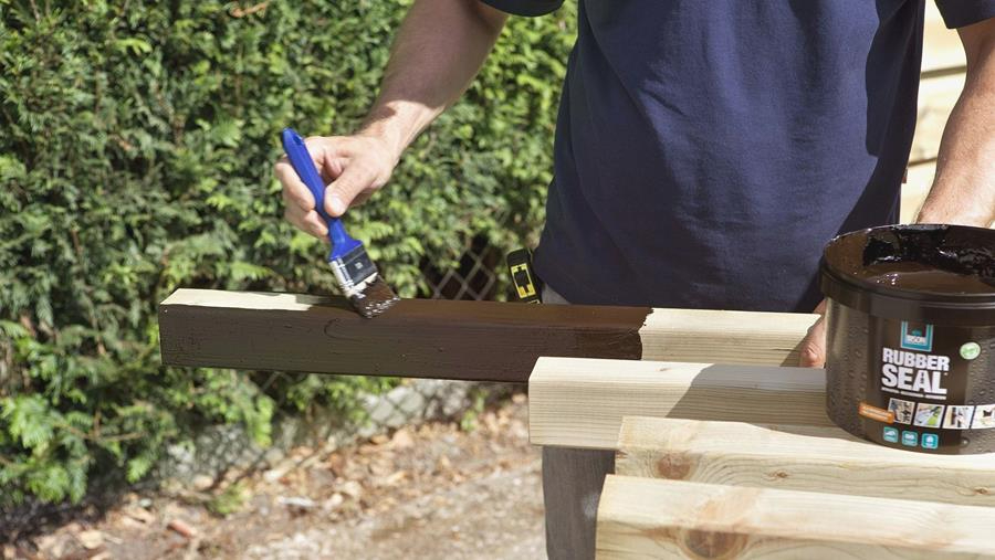 Bison Rubber Seal triomphe de toutes les fuites