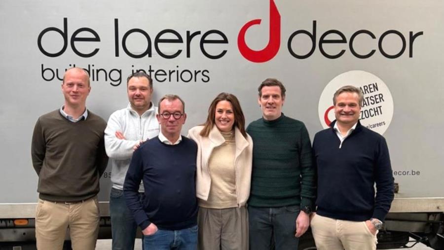 Nouvelle génération à la tête de l'entreprise familiale De Laere Decor