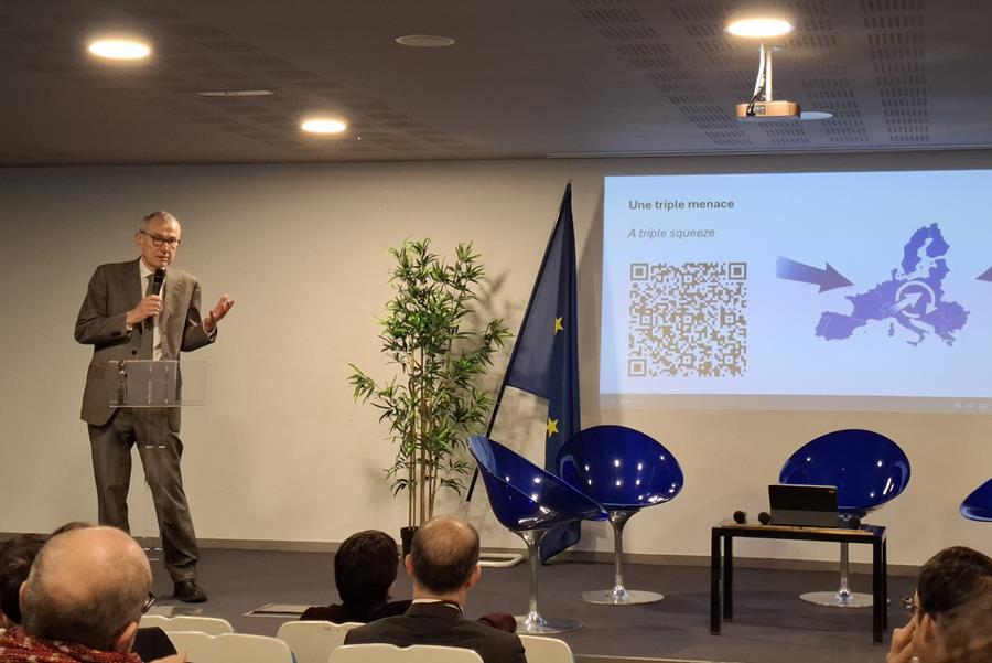 Pénuries de médicaments : Vandenbroucke appuie le Parlement européen